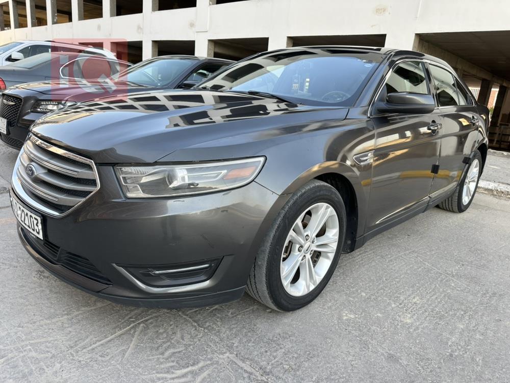 Ford Taurus